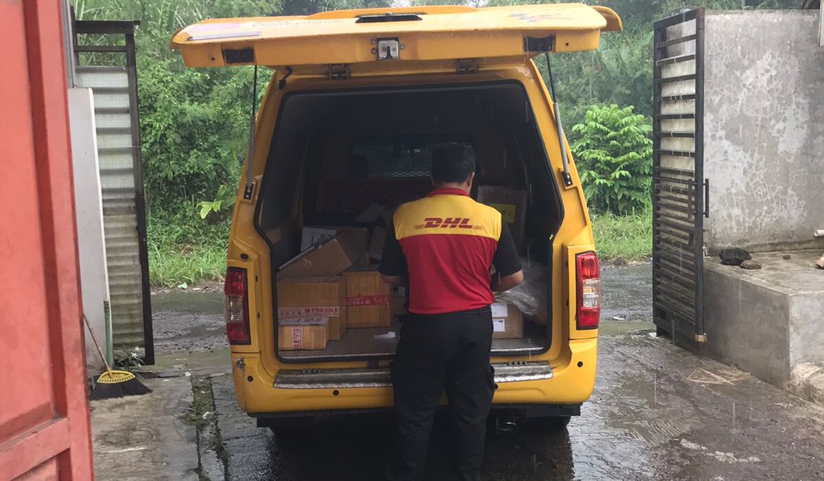 DHL